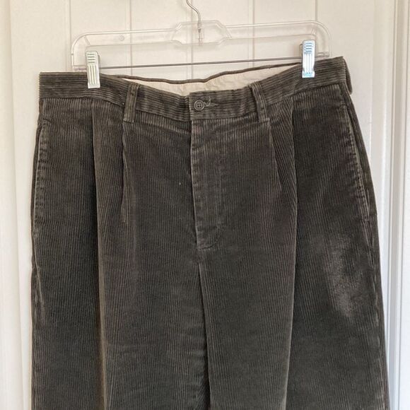 Brooks Brothers Elliot Olive Green Wide Wale Corduroy Pants Pleats Cuff Size 35 - Picture 7 of 10